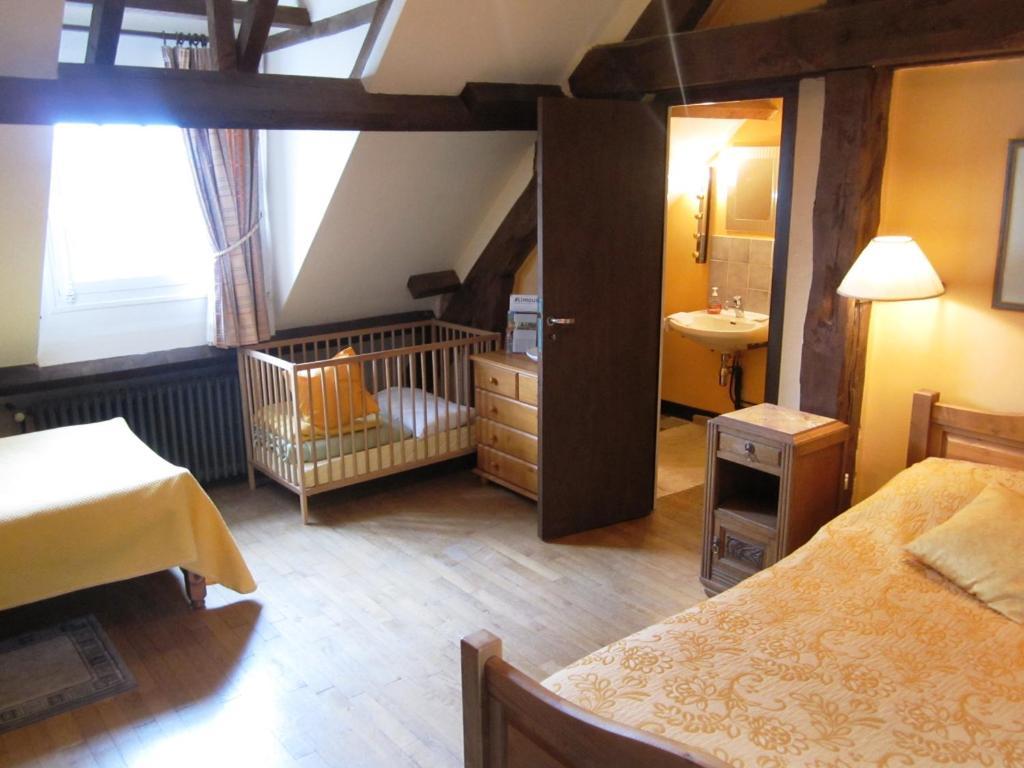 Bed and Breakfast La Croix Du Reh Châteauneuf-la-Forêt Zimmer foto