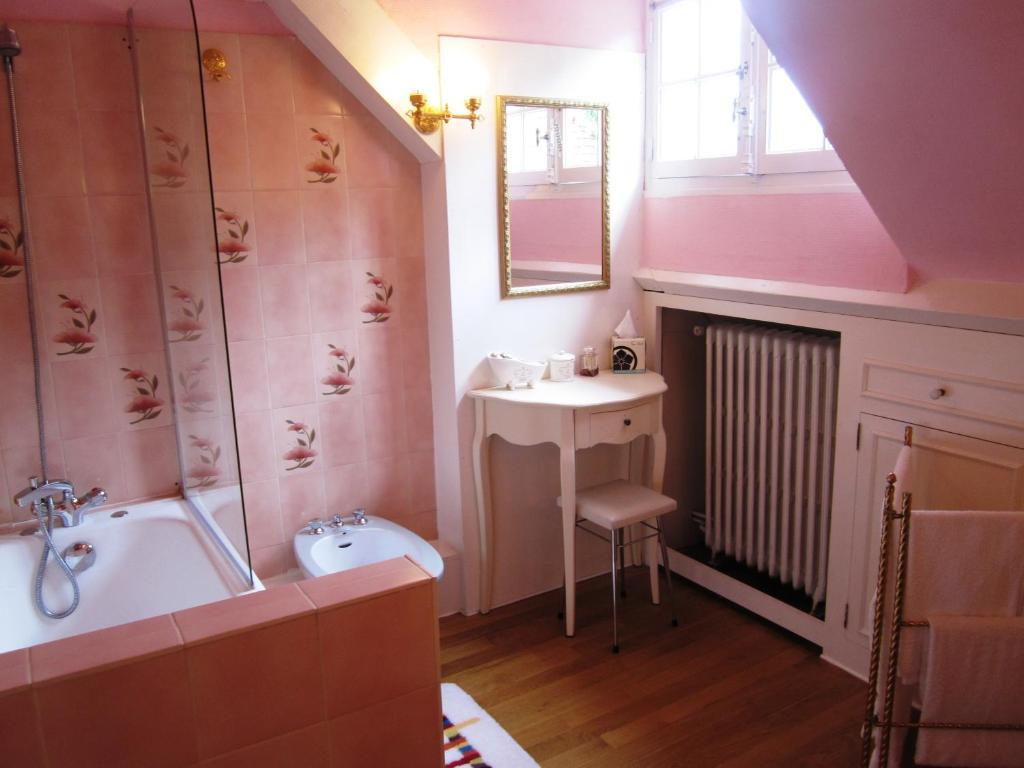 Bed and Breakfast La Croix Du Reh Châteauneuf-la-Forêt Zimmer foto