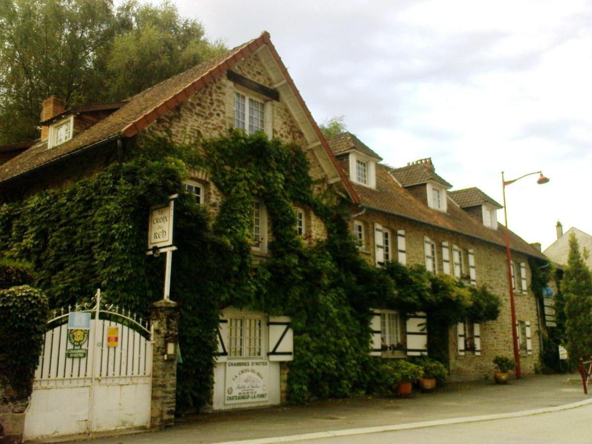 Bed and Breakfast La Croix Du Reh Châteauneuf-la-Forêt Exterior foto